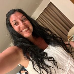 Meet your Posher, Candice